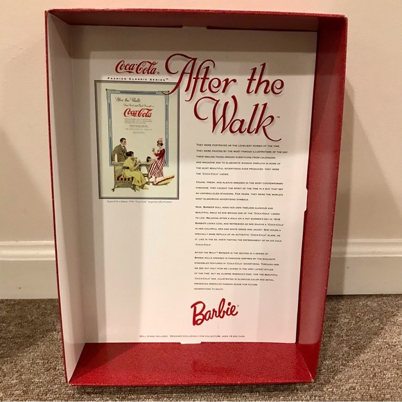 Barbie Coca Cola fashion classic series. After the walk. New in box. - Picture 6 of 10